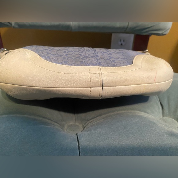 Vintage Coach Blue and White Signature Mini CC Shoulder Bag - Picture 4 of 9